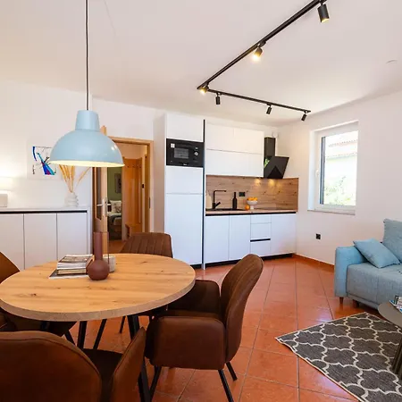 Apartment Sanmarino *
