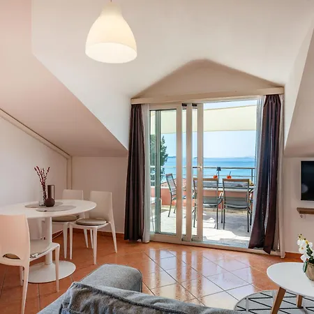 Apartment Sanmarino Pakostane